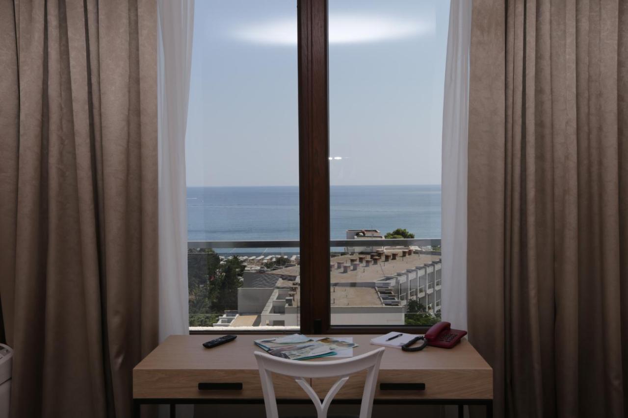 Hotel Tara Becici ブドヴァ エクステリア 写真