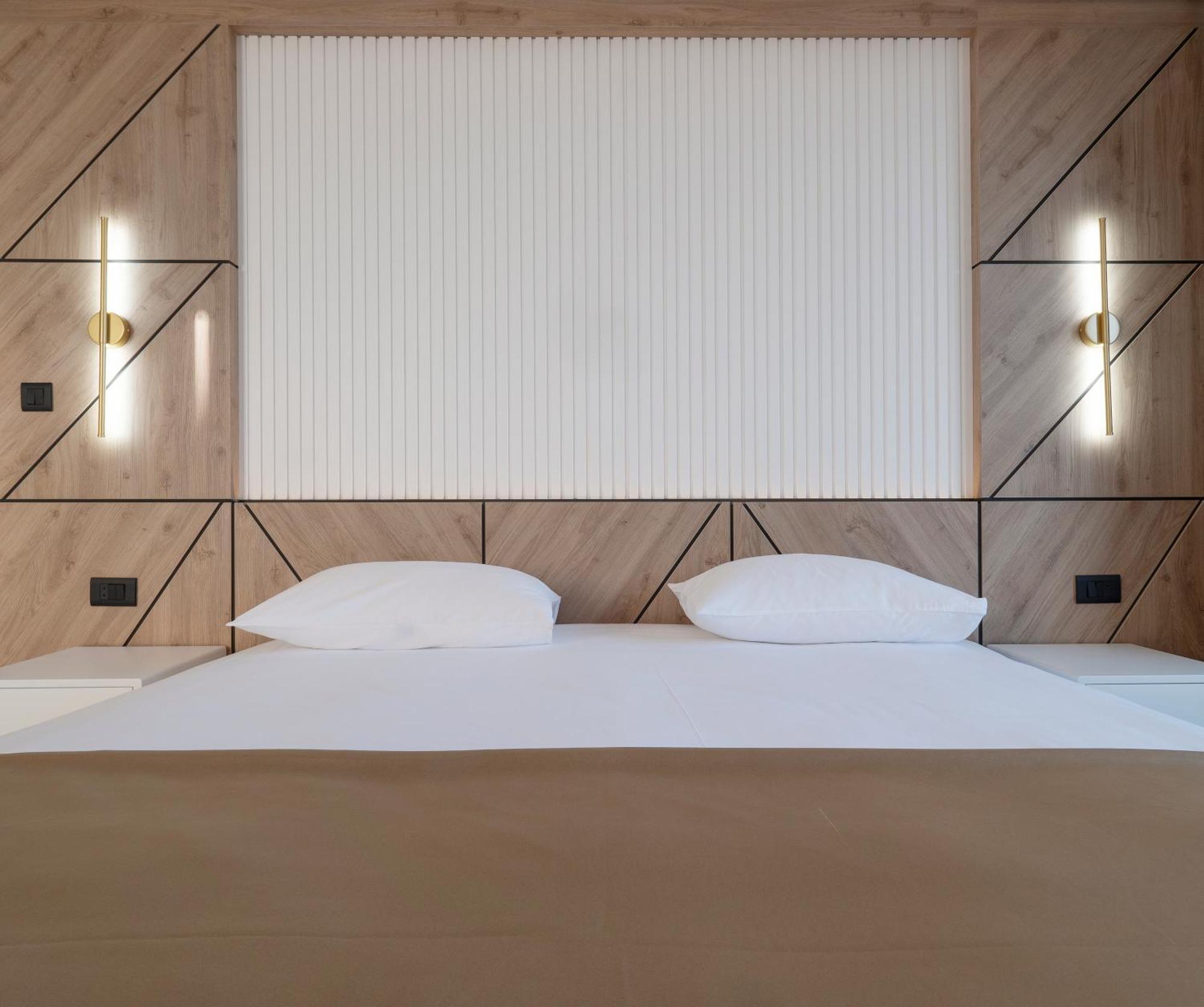 Hotel Tara Becici ブドヴァ エクステリア 写真